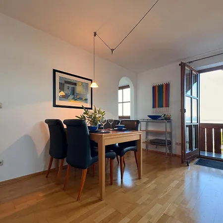 Apartment Am Chiemsee Mit Traumhaftem Seeblick, Balkon Und Garage *