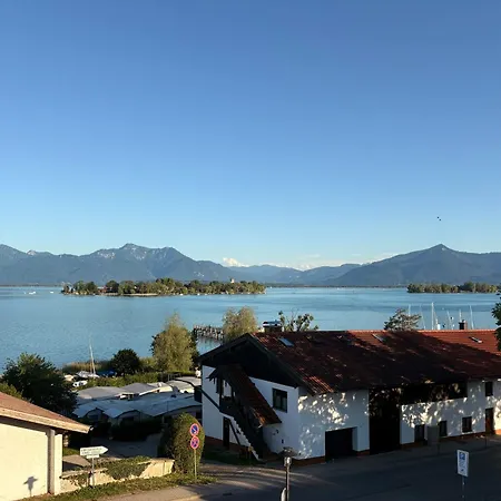 Am Chiemsee Mit Traumhaftem Seeblick, Balkon Und Garage * Gstadt am Chiemsee